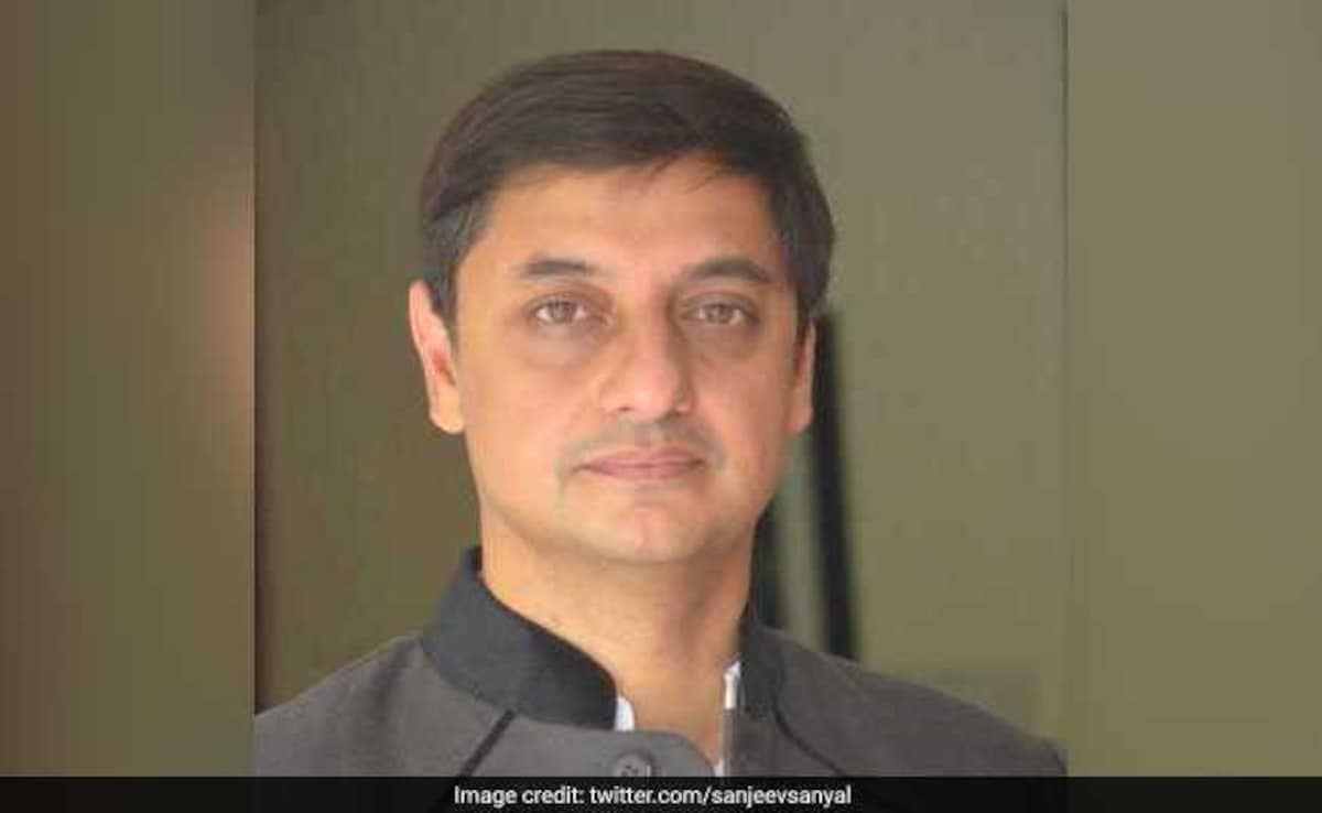 90g08j8g sanjeev sanyal principal econnomic advisor Sanjeev Sanyal Becomes Chancellor of Gokhale Institute- October 2024