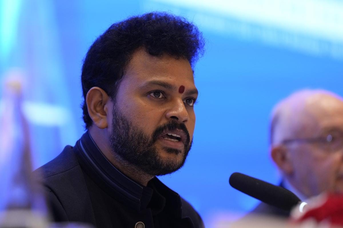 PTI09 11 2024 000061A Airline Bomb Threats Perpetrators to be Placed on No-Fly List, Says Rammohan Naidu