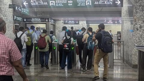 Mumbai Metro Line 3 Inauguration: 18,015 Commuters on Day 1, Minor Glitches Reported