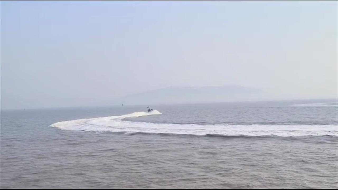 ferry 145666 177164 5000 hd big thumb Tragic Mumbai Ferry Collision: 13 Dead in Navy Speedboat Accident