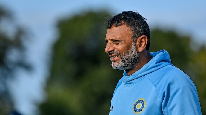 Sitanshu kotak named India's batting coach