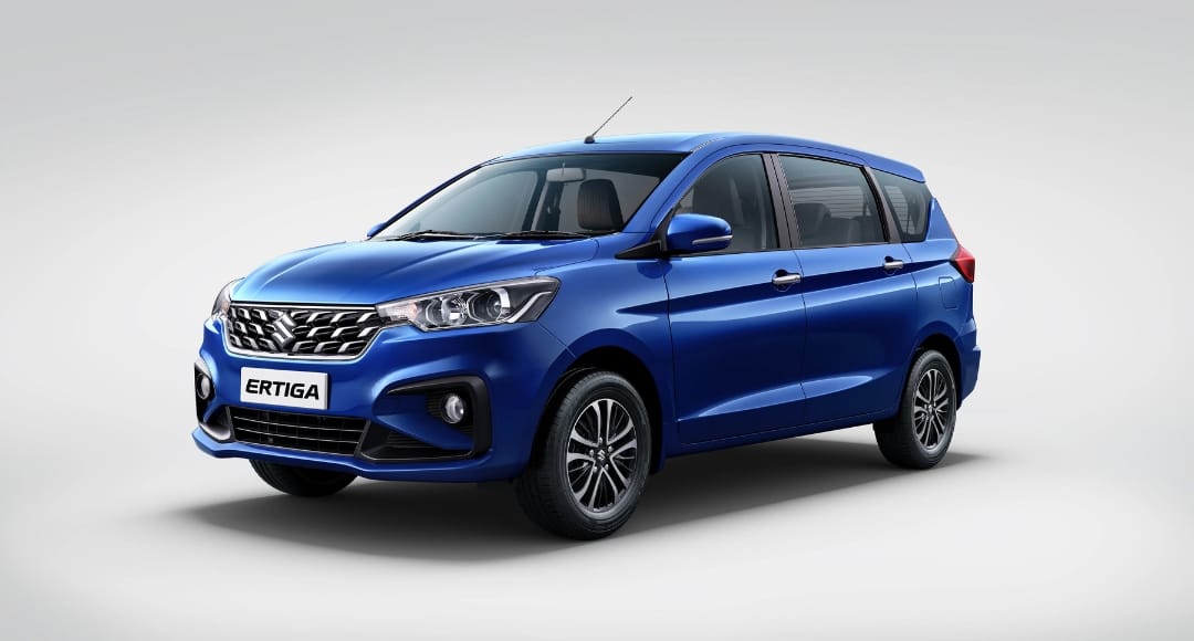 1 69 Maruti Ertiga परिवार की हर जरूरत को पूरा करने वाली 7 सीटर कार, अब बेहद किफायती दाम में