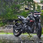 2 216 दमदार परफॉर्मेंस और स्टाइलिश लुक के साथ एक परफेक्ट बाइक