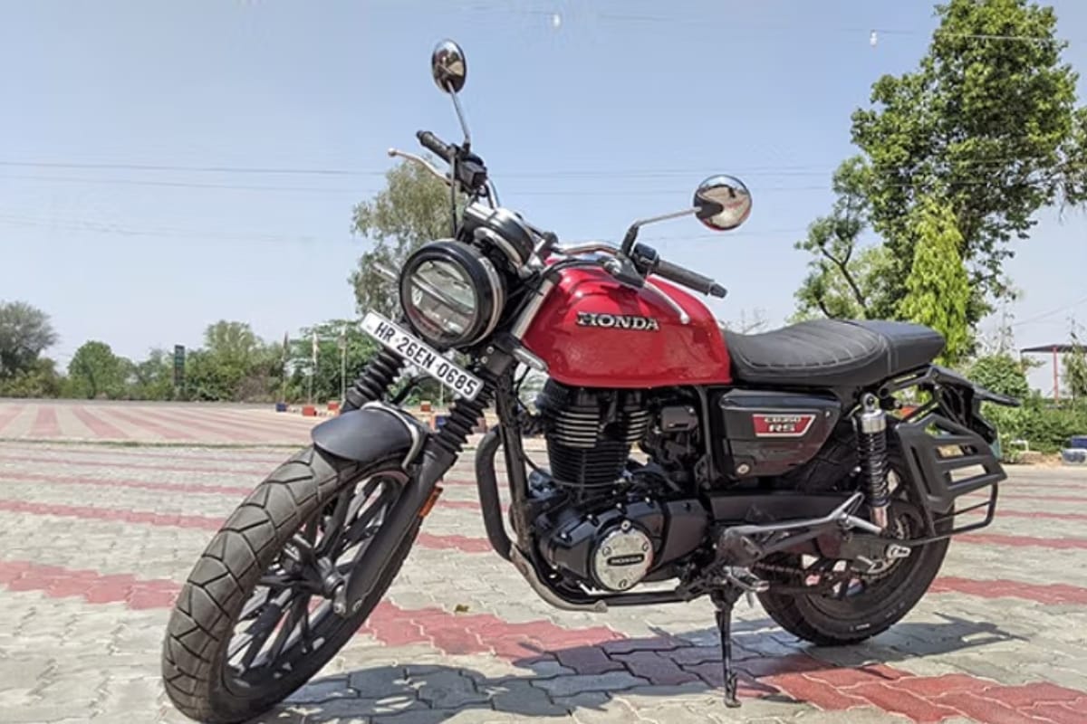 2 248 दिल जीत लेने वाली रेट्रो बाइक की जबरदस्त वापसी