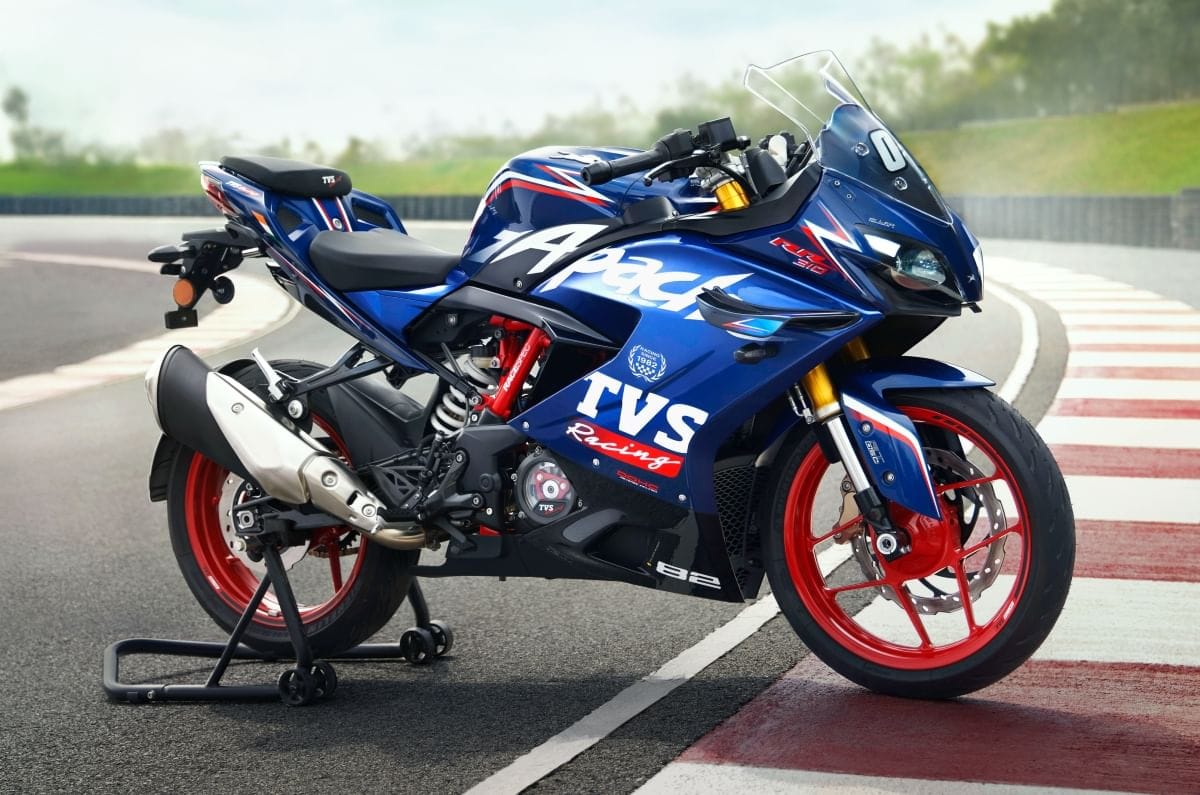 20250418100806 TVS20Apache20RR2031020sepang20blue20front20three20quarter20static20right.jp TVS Apache RR 310 complied with OBD 2B compliance with Rs 2.78 lakh