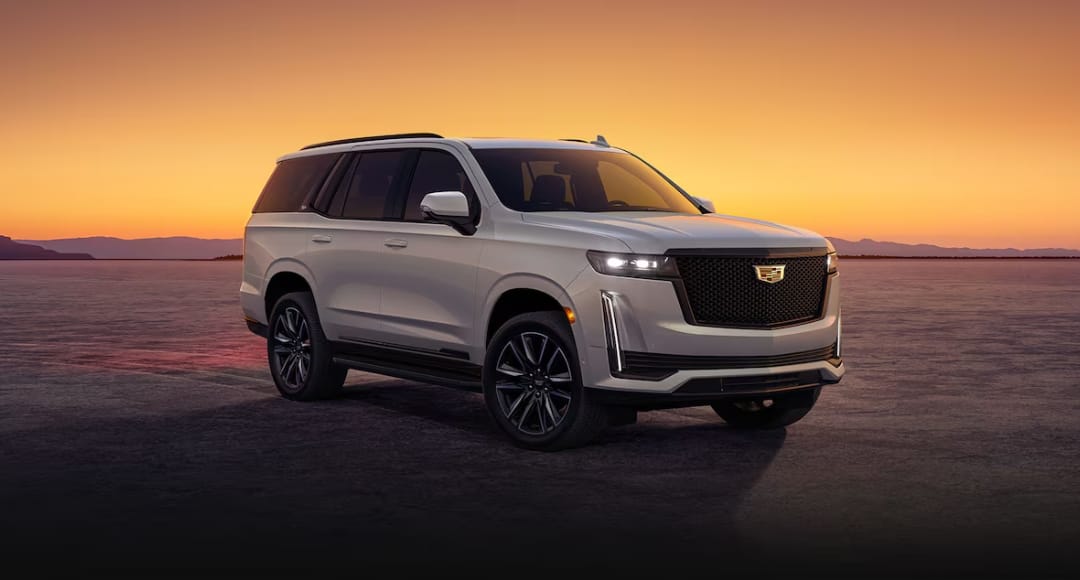 3 177 Cadillac लक्ज़री, तकनीक और परिष्कार का प्रतीक​