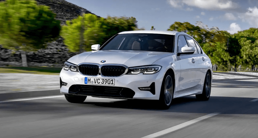 3 5 BMW 320d जब हर सफर बने रॉयल एहसास और हर मोड़ दे स्पोर्टी फीलिंग