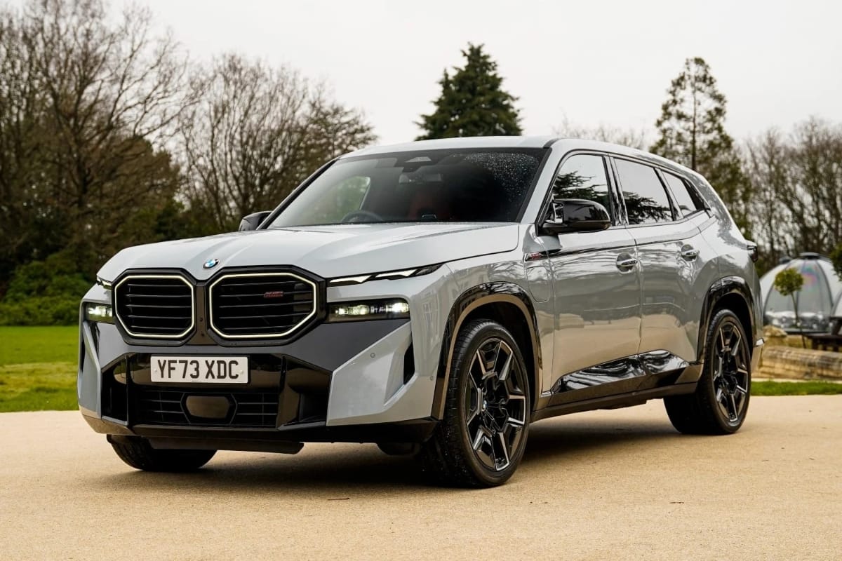 Nirbhay 1200 x 800 जब पावर और परफेक्शन मिलें एक साथ पेश है BMW XM