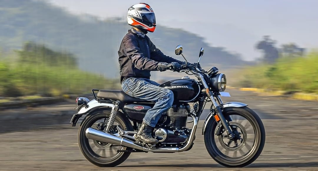 Nirbhay 2025 04 16T160025.389 Honda Hness CB350 रेट्रो लुक, लेटेस्ट फीचर्स और दमदार परफॉर्मेंस