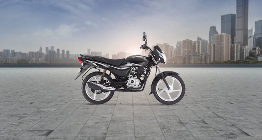 Nirbhay 2025 04 16T163443.743 गांव से शहर तक, Bajaj Platina 100 हर सफर में आपके साथ