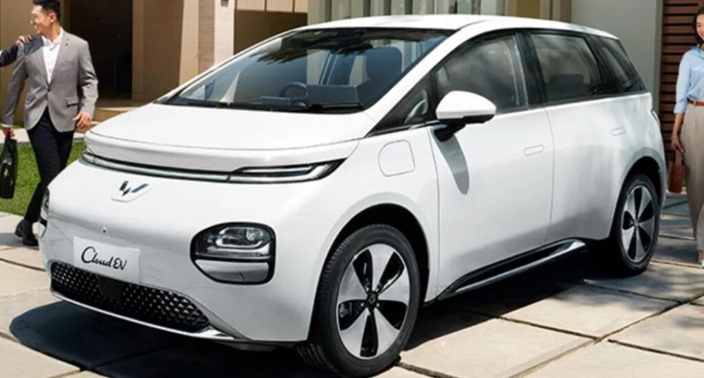 Nirbhay 2025 04 16T182942.656 12 लाख की कीमत में मिल रही है लग्ज़री EV क्या आपने MG Windsor EV के बारे में सुना