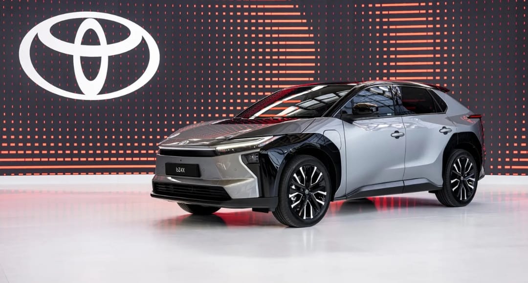 Nirbhay 2025 04 18T152111.117 Toyota BZ4X आ रहा है भविष्य का दमदार इलेक्ट्रिक SUV