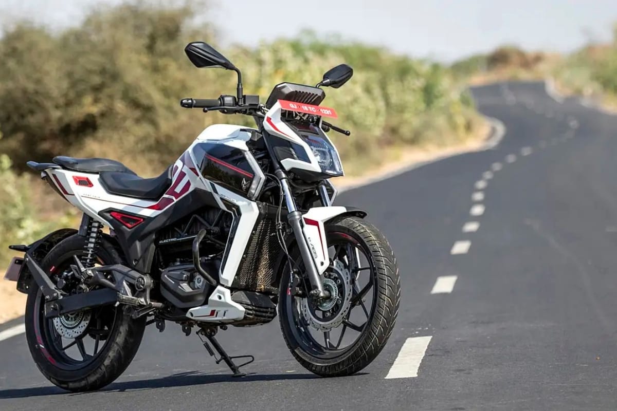 Nirbhay 4 Matter AERA के साथ बदलो राइडिंग का अंदाज़ स्मार्ट फीचर्स और दमदार स्टाइल के साथ