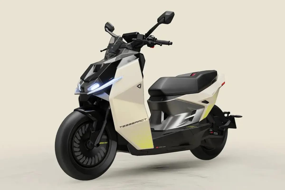 Nirbhay 64 Ultraviolette Tesseract 261 किमी रेंज के साथ एक शानदार इलेक्ट्रिक स्कूटर