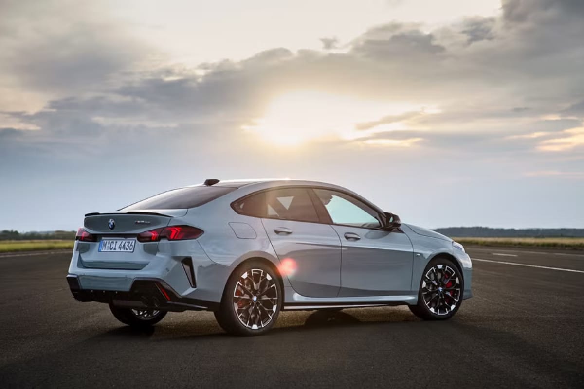 2 4 लग्ज़री और परफॉर्मेंस का परफेक्ट मेल जो आपके दिल को छू जाएगा