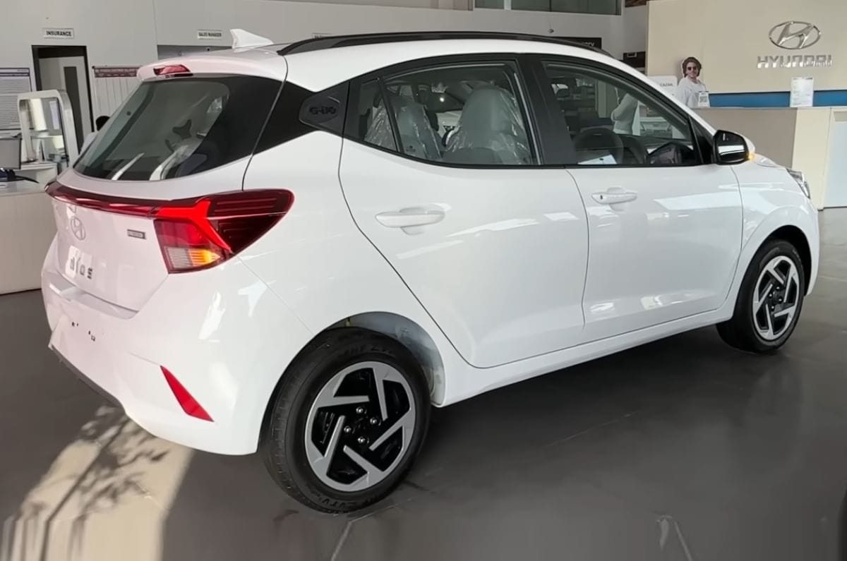 20250507105956 Hyundai Nios CNG showroom white re Hyundai exemption increases to Rs 80000 in May in May in NIOS and site and exter and more