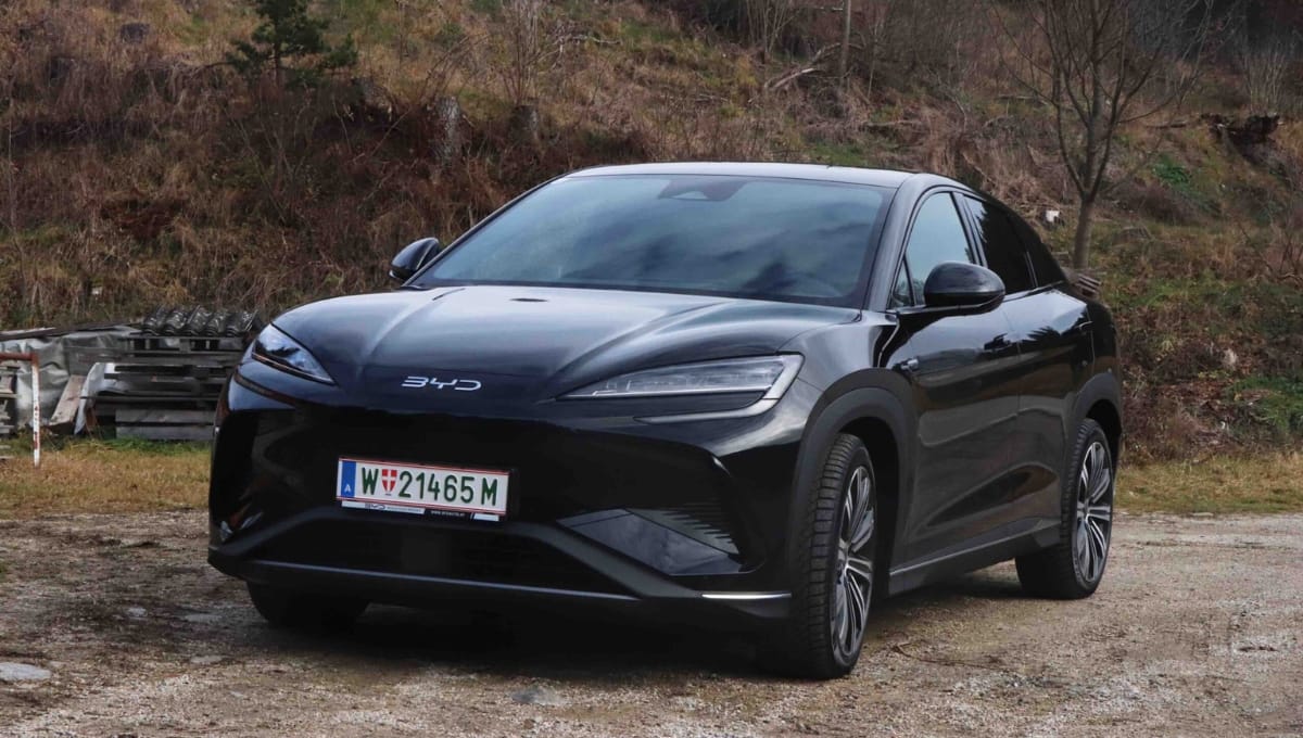 3 185 82.56 KWh बैटरी और 523 Bhp पावर के साथ नई इलेक्ट्रिक SUV कीमत ₹45 लाख से शुरू