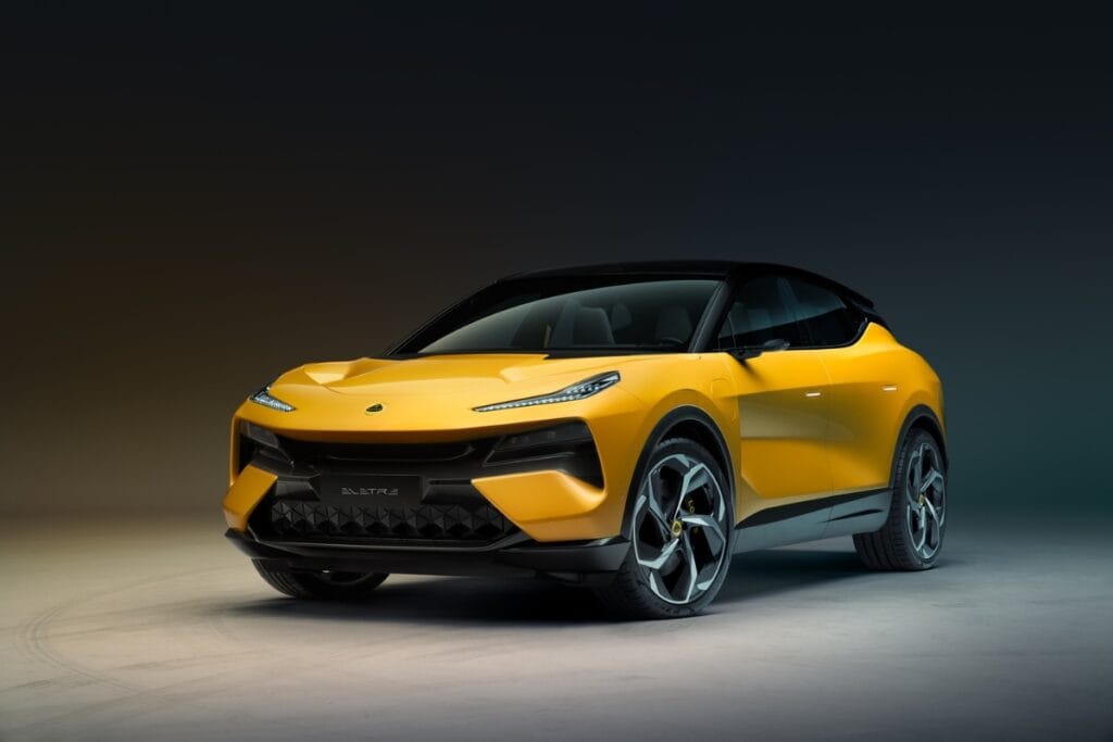 Nirbhay 2025 05 02T140303.223 Lotus Eletre स्टाइल, पावर और टेक्नोलॉजी का बेमिसाल संगम