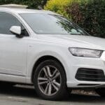 Nirbhay 2025 05 04T153342.894 हर मोड़ पर रॉयल एहसास नई Audi Q7 फेसलिफ्ट के साथ