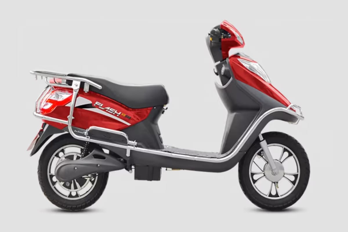 Nirbhay 2025 05 07T132210.809 Hero Electric Atria सस्ती, स्टाइलिश और शहर के लिए परफेक्ट इलेक्ट्रिक स्कूटर