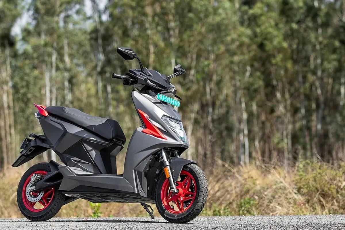 Nirbhay 2025 05 09T221223.581 181KM रेंज और जबरदस्त फीचर्स के साथ लौटा Simple Energy One