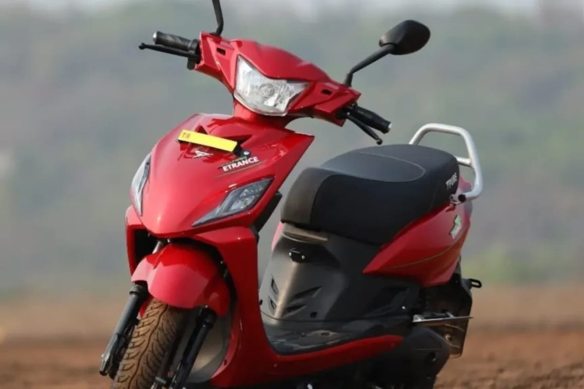 Nirbhay 2025 05 11T213722.940 PURE EV ETrance Neo दमदार बैटरी, जबरदस्त लुक, और 120KM की उड़ान