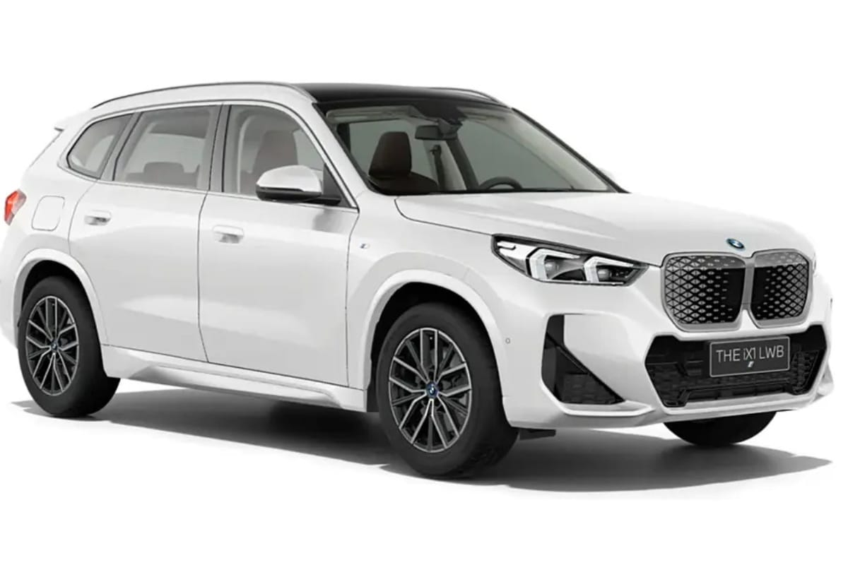 Nirbhay 2025 05 16T085527.223 BMW iX1 LWB एक्स्ट्रा स्पेस के साथ एक्स्ट्रा फीचर्स, एक नया अनुभव