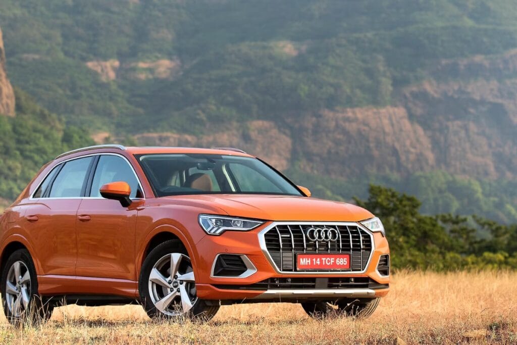 Nirbhay 2025 05 16T154414.719 Audi Q3 ₹45 लाख की कीमत में ले आए स्मार्ट फीचर्स, साइलेंट इंजन