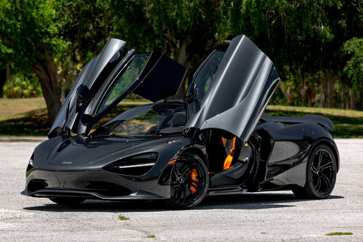 Nirbhay 2025 05 18T120310.496 McLaren 750S ₹5.91 करोड़ में 2.8 सेकंड में100kmph और हाईटेक फीचर्स से भरपूर