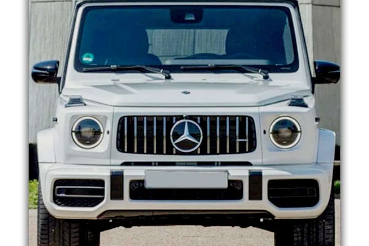 Nirbhay 2025 05 18T210324.681 ₹3.60 करोड़ की Mercedes Benz AMG G Class पावर, लक्ज़री और स्टाइल का परफेक्ट मिक्स