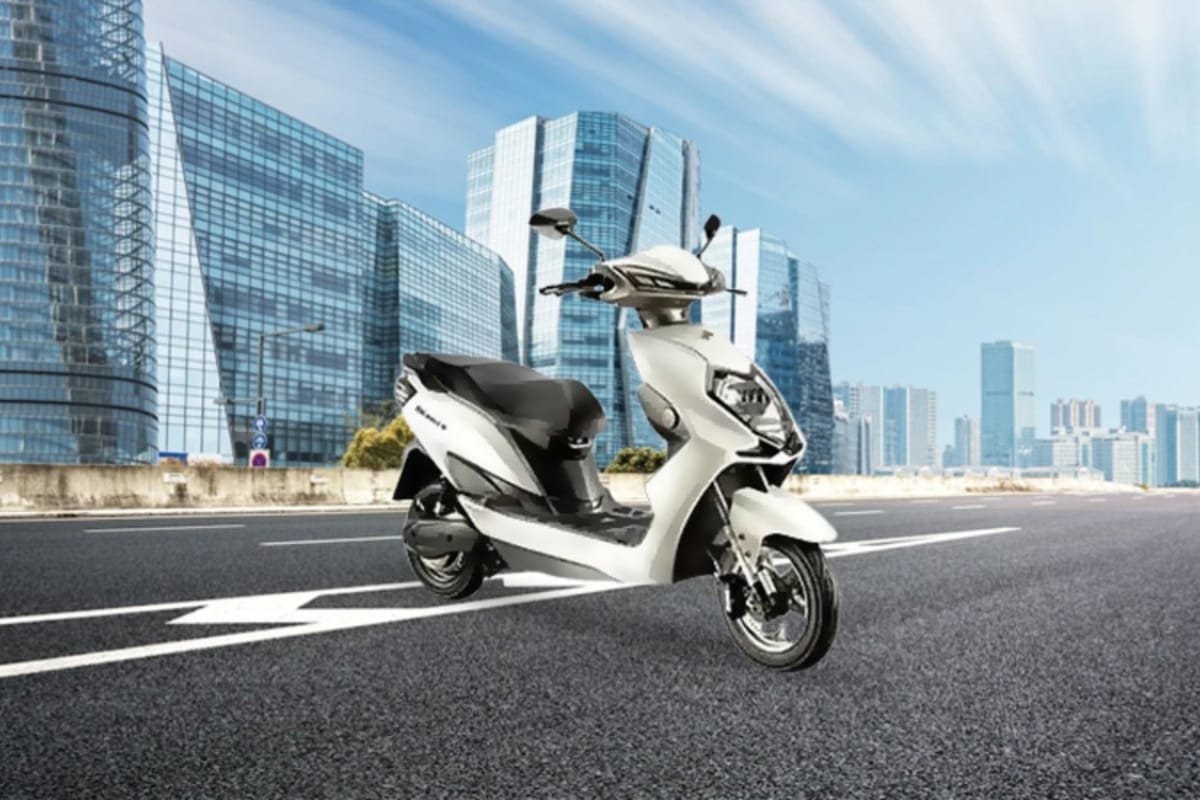 Nirbhay 2025 05 20T081539.908 सिर्फ ₹71,399 में Evolet Derby Classic 60km की रेंज और स्मार्ट फीचर्स के साथ