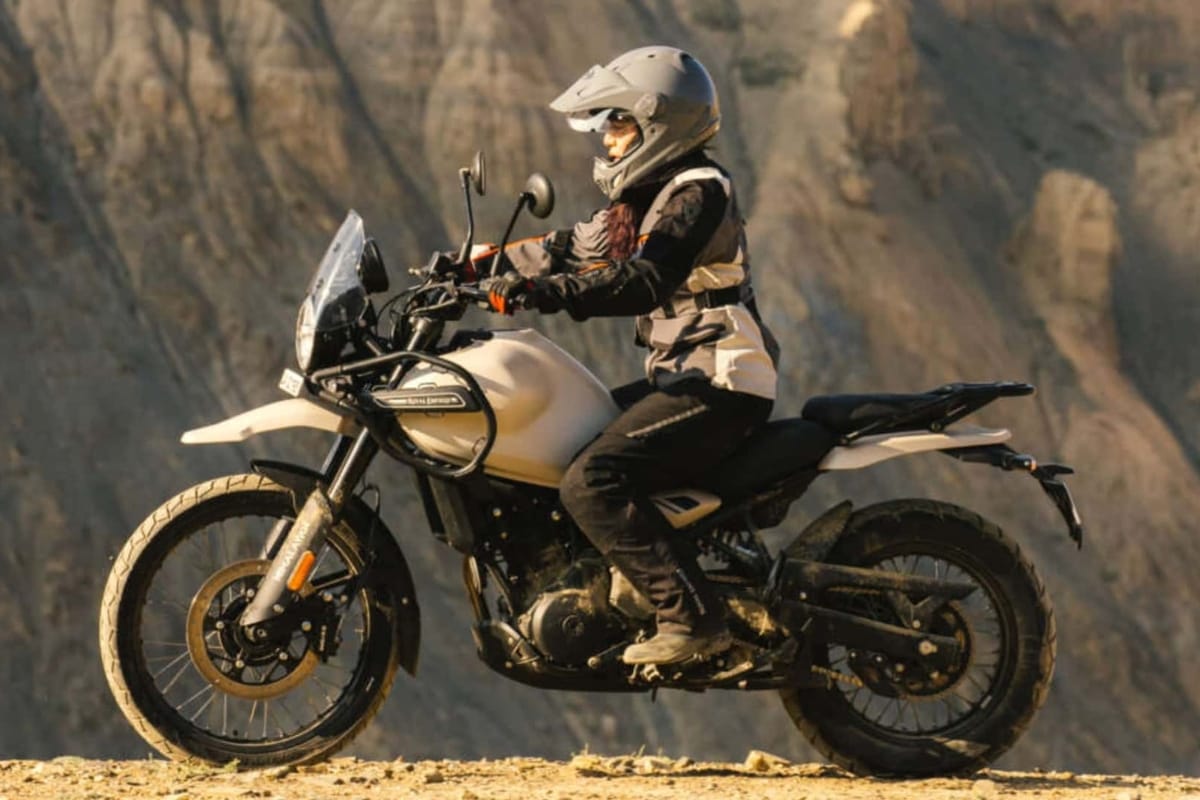Nirbhay 2025 05 31T213700.080 Royal Enfield Himalayan 450 452cc इंजन, TFT नेविगेशन और 2.85 लाख की दमदार कीमत