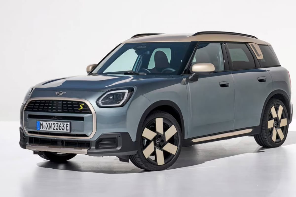 Nirbhay 2025 06 03T083308.088 MINI Countryman Electric 54.90 लाख में मिले 462km रेंज और 66.45kWh बैटरी का दमदार साथ