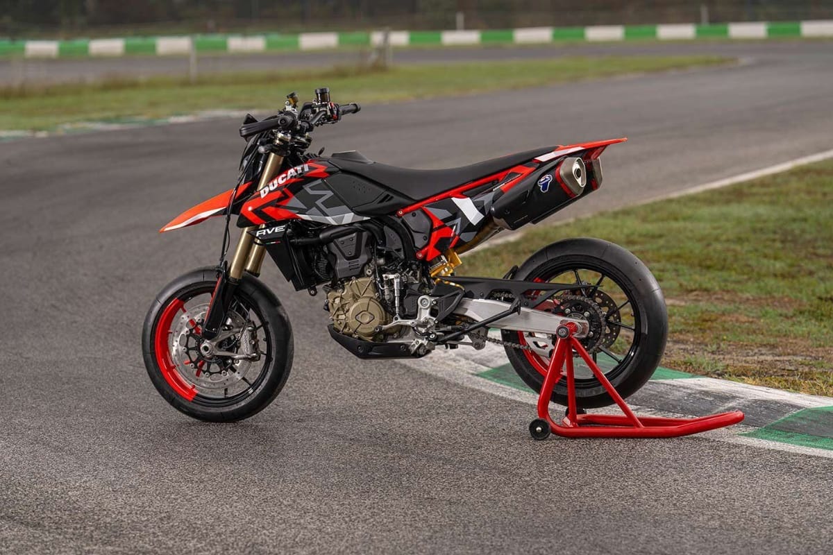 Nirbhay 2025 06 03T095038.066 16.50 लाख की कीमत में आई Ducati Hypermotard 698 Mono 659cc इंजन और 77.5bhp की दमदार परफॉर्मेंस