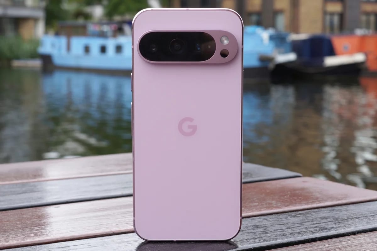 Nirbhay 2025 07 22T232502.016 Google Pixel 9 PRO 5X ज़ूम, 42MP सेल्फी और 4700mAh बैटरी कॉम्पैक्ट फ्लैगशिप, 85,000 में लॉन्च करें