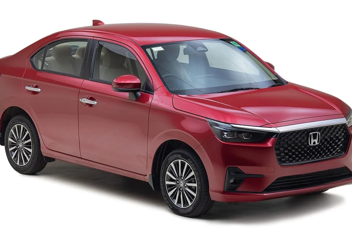 Nirbhay 2025 07 23T062809.078 होंडा अमेज़ 1.2L पेट्रोल इंजन, 416 लीटर बूट स्पेस और मूल्य 8.14 लाख से