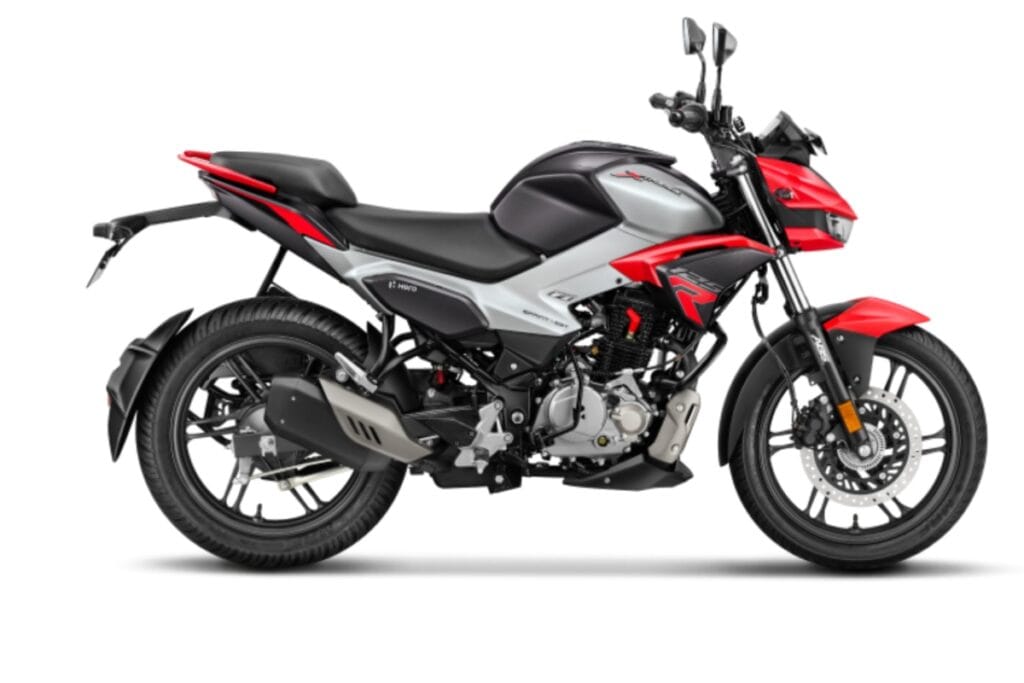 Nirbhay 2025 07 29T223330.546 हीरो Xtreme 125R स्प्लिट सीट, ABS और ब्लूटूथ कनेक्टिविटी अब सिर्फ 1.03 लाख में