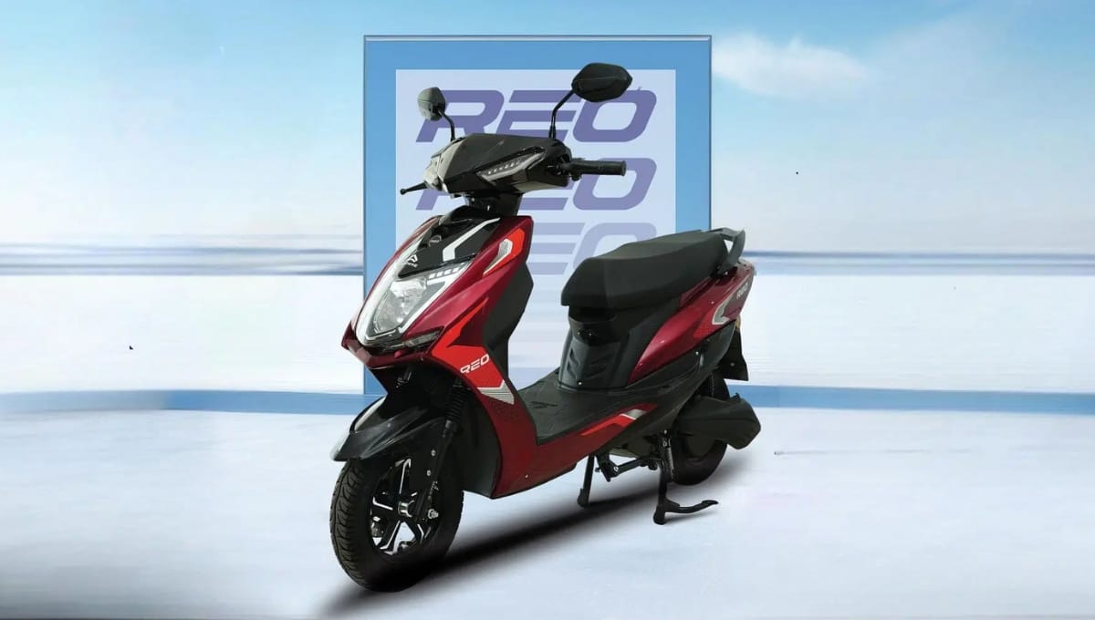 1.3 kWh पोर्टेबल बैटरी और 35 एनएम टोक़, मूल्य के साथ प्रभावी इलेक्ट्रिक स्कूटर, बस