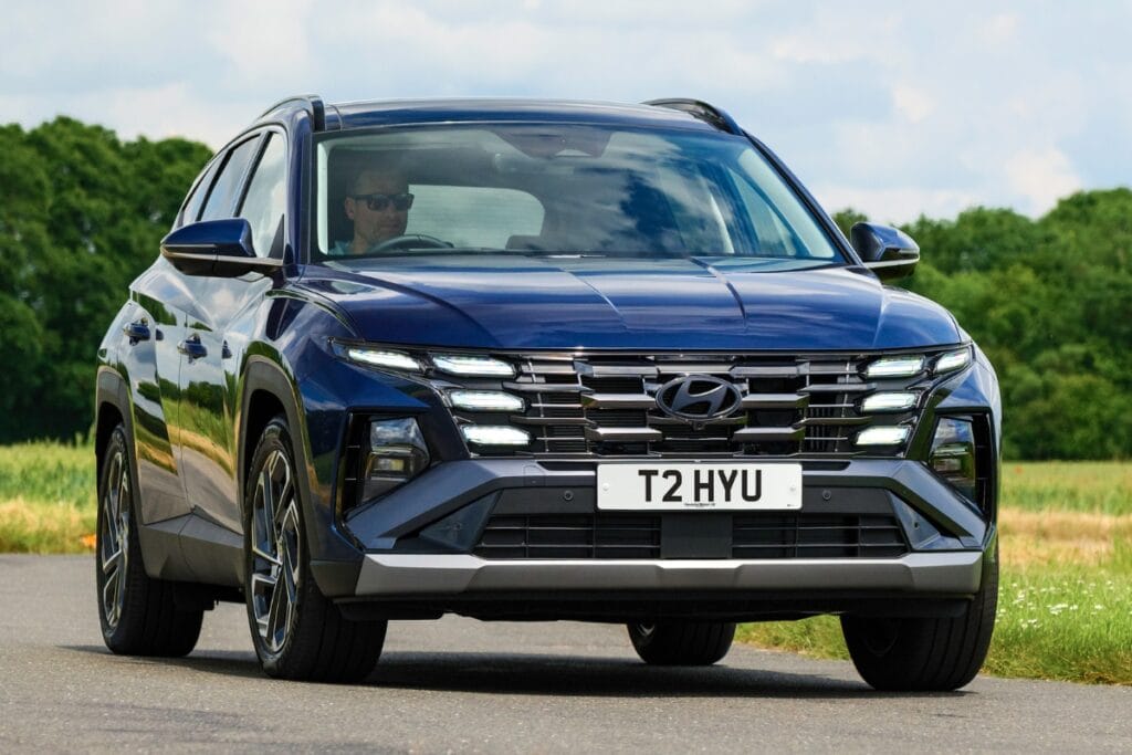 Nirbhay 2025 07 30T110844.833 36.04 लाख हुंडई टक्सन मजबूत डीजल इंजन, 4WD और ADAS सुविधाओं से लैस है