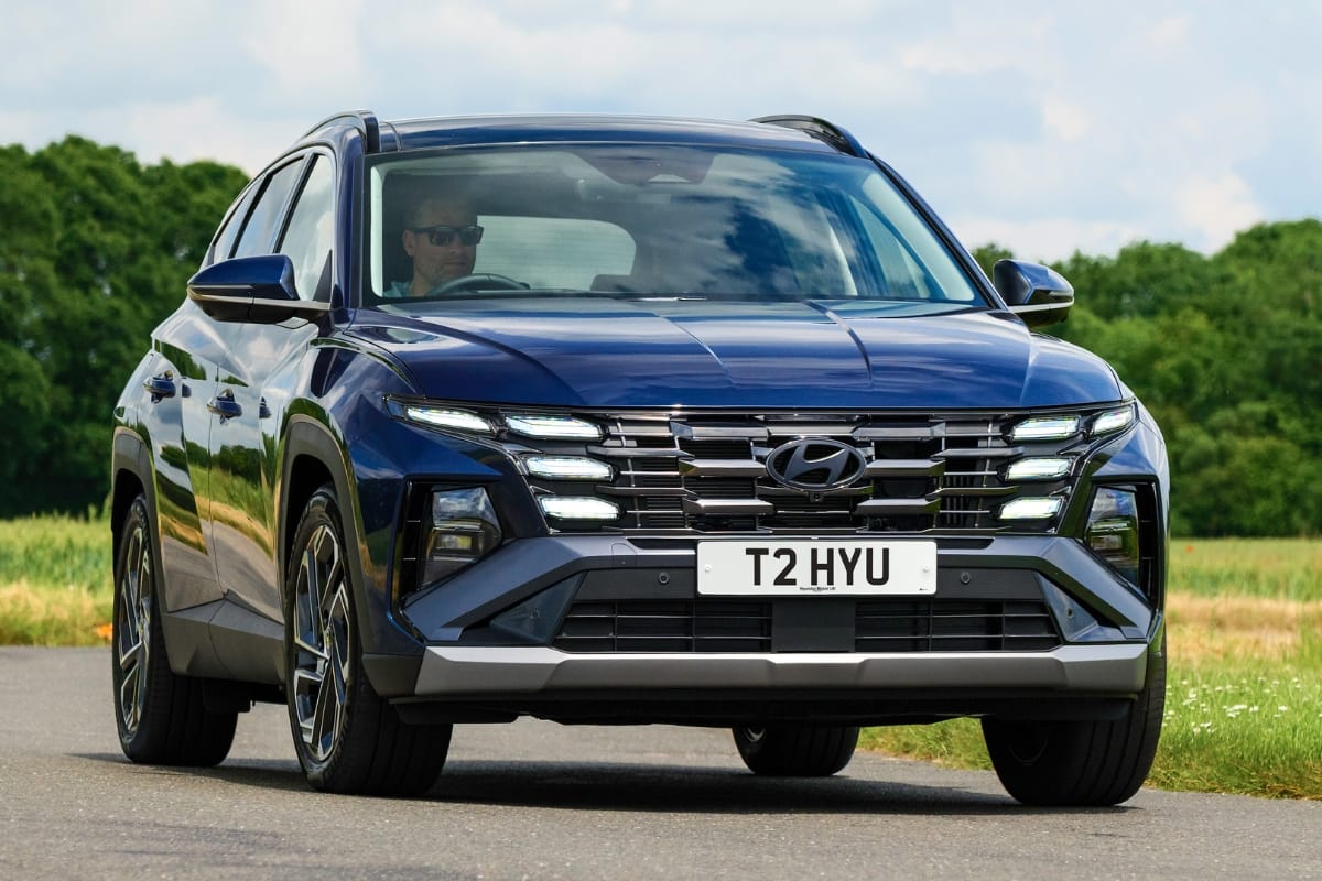 Nirbhay 2025 07 30T110844.833 36.04 लाख हुंडई टक्सन मजबूत डीजल इंजन, 4WD और ADAS सुविधाओं से लैस है