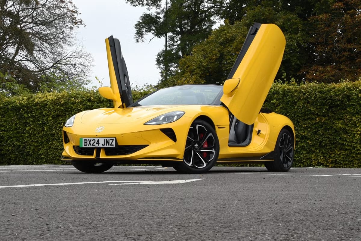 Nirbhay 2025 07 31T070309.672 75 लाख मिलीग्राम साइबरस्टर लॉन्च 580 किमी रेंज, 725nm टॉर्क और स्कीर डोर्स