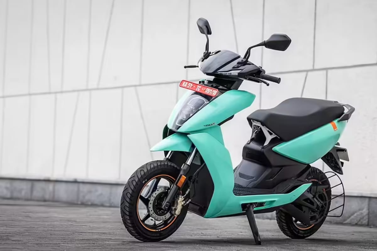 Nirbhay 2025 07 31T071114.203 Ather 450s 1.41 लाख स्टाइलिश इलेक्ट्रिक स्कूटर 90 किमी रेंज और स्मार्ट फीचर्स के साथ