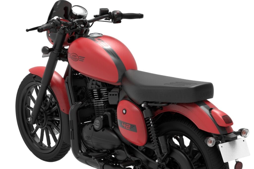 Nirbhay 2025 08 06T071504.001 JAWA 42 1.74 लाख 294cc क्लासिक रेट्रो बाइक, अब अधिक शक्तिशाली लुक के साथ