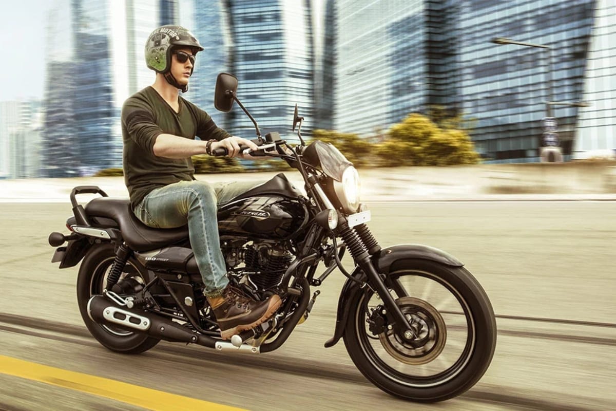 Nirbhay 2025 08 12T083543.791 1.21 लाख बजाज एवेंजर स्ट्रीट 160 160cc शक्तिशाली इंजन, क्रूजर लुक