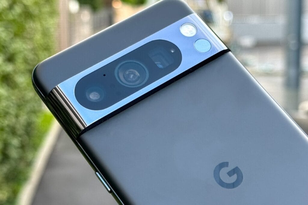 Nirbhay 2025 08 16T061654.107 Google Pixel 8 PRO 120Hz LTPO OLED, TENSOR G3 और 5050 MAH बैटरी, केवल 58,999