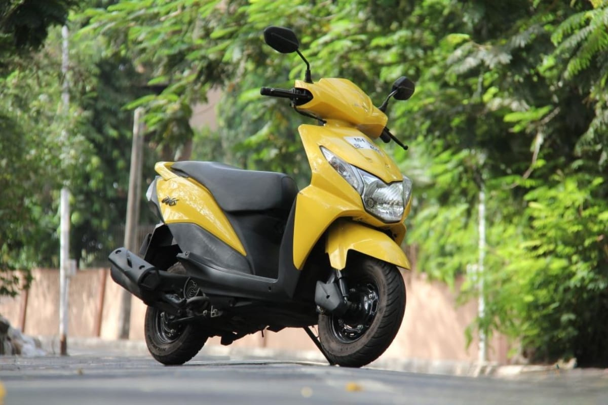 Nirbhay 2025 08 17T105931.353 होंडा डियो 2025 109.51cc इंजन, डिजिटल कंसोल और स्पोर्टी डिजाइन मूल्य 79,375