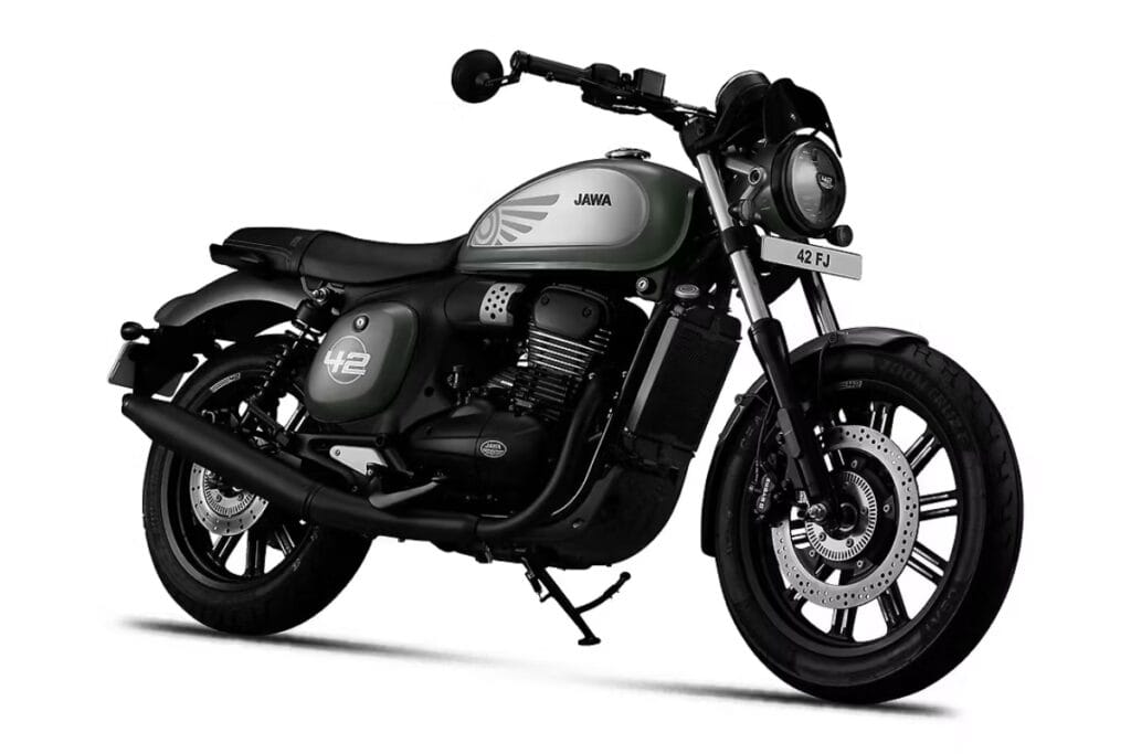 Nirbhay 2025 08 20T135823.726 JAWA 42 FJ 334CC शक्तिशाली इंजन और ब्लूटूथ सुविधाएँ, मूल्य 2.01 लाख से शुरू होता है