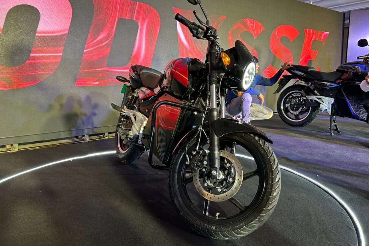 Nirbhay 2025 08 23T090230.006 Odysse Vader 3.7kWh बैटरी, स्मार्ट फीचर्स और शक्तिशाली डिजाइन 1.61 लाख