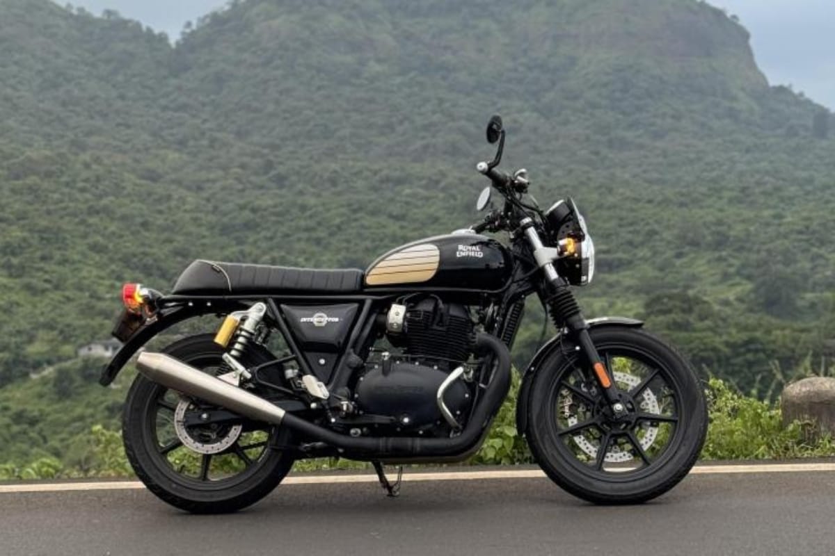 Nirbhay 2025 08 26T143122.828 रॉयल एनफील्ड इंटरसेप्टर 650 शक्तिशाली 648cc इंजन और 47BHP पावर के साथ, मूल्य 3.03