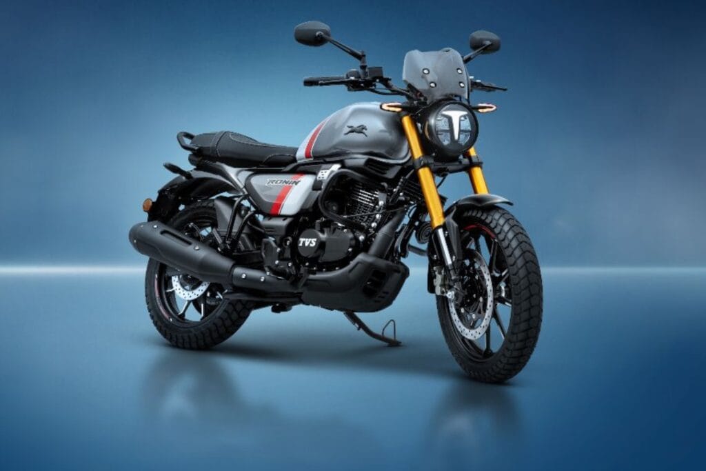 टीवीएस रोनिन 225.9cc शक्तिशाली इंजन, ब्लूटूथ कनेक्टिविटी और एबीएस सुविधाएँ, मूल्य 1.35 लाख 19 Nirbhay 2025 08 28T132656.625 टीवीएस रोनिन 225.9cc शक्तिशाली इंजन, ब्लूटूथ कनेक्टिविटी और एबीएस सुविधाएँ, मूल्य 1.35 लाख
